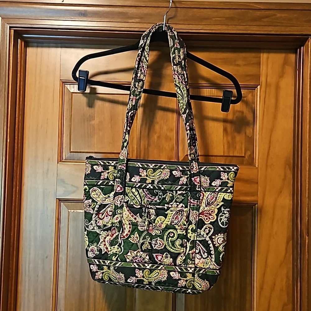 Chelsea Green Vera Bradley Tote Bag - Picture 1 of 7